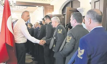 Protokol bayramlaştı