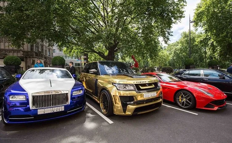 Suudi milyarderin altın kaplamalı otomobilleri