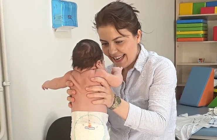 RİSKLİ BEBEKLER İÇİN YENİ ÇÖZÜM: YAPAY ZEKA İLE CİLT PROBLEMLERİ İZLENİYOR!