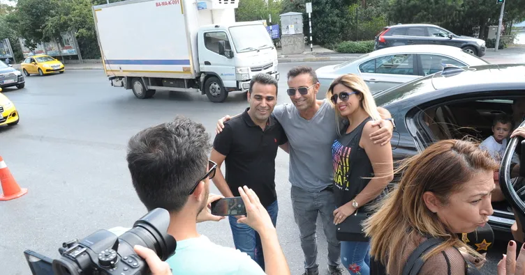 İranlı hayranları fotoğraf için sıraya girdi