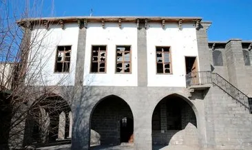 İşte Türkiye hoşgörüsü! Terörün zarar verdiği Ortadoğu’nun en büyük Ermeni kilisesi onarıldı