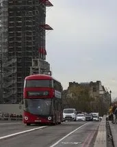 Birleşik Krallık’a göç edenlerin sayısı azalıyor