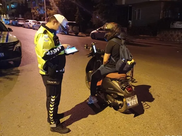 nevsehirde-motosiklet-denetimi-29-surucuye-ceza-2-arac-trafikten-men-edildi-1788947894565.jpg