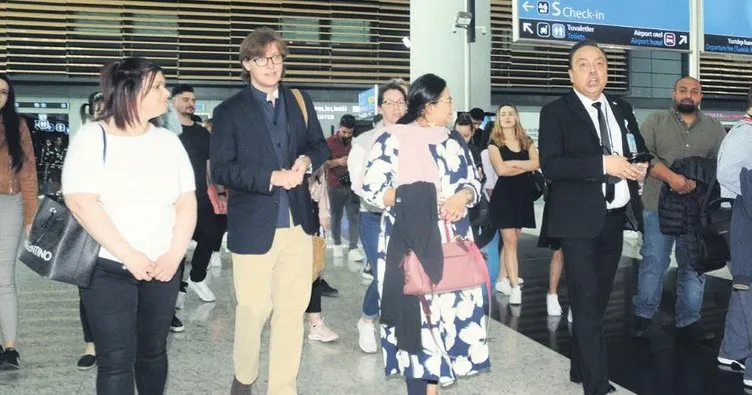 Yabancı öğrenciler İstanbul Havalimanı’na hayran kaldı