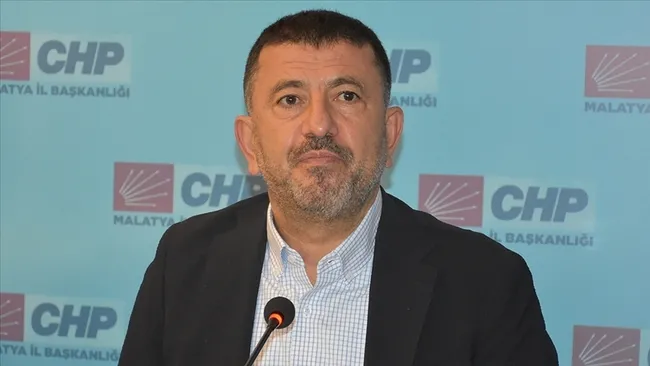 chpli-veli-agbaba-38-milletvekili-verilmesini-dogru-bulan-bir-tane-chpli-yok-1690923836302.jpg CHP’li Ağbaba 'Seçmenimizden tepki alıyoruz' diyerek itiraf etti: Doğru bulan bir tane CHP’li yok