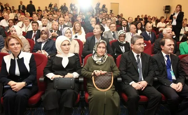 Emine Erdoğan Fitoterapi Eğitim Araştırma ve Uygulama Merkezinin açılışını yaptı