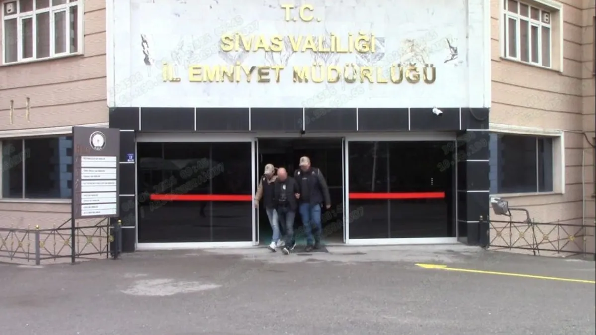 Hakkında kesinleşmiş hapis cezası olan FETÖ firarisi şahıs kıskıvrak yakalandı!