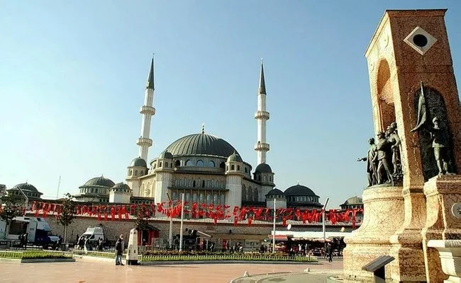 taksim-camii-bu-cuma-aciliyor-baskan-erdogan-da-katilacak-1621851606852.jpg