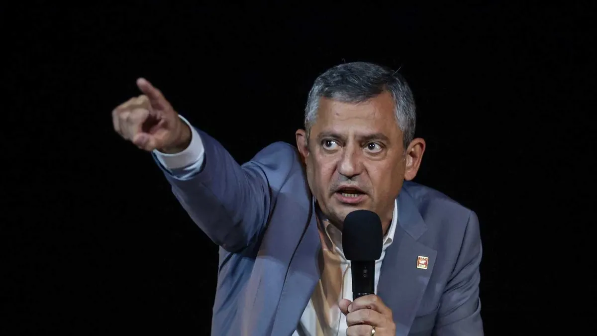 SON DAKİKA… Özgür Özel yine kendi söylediğiyle çelişti: 2025’te borsa soruşturmasına tepki göstermişti...