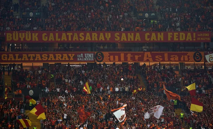 son-dakika-galatasaraydan-omar-karari-ocakta-donecegim-demisti-ama-1637127980732.jpg