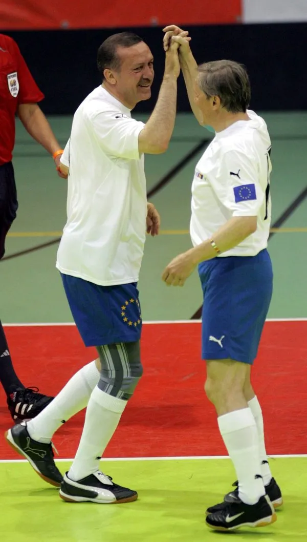 Ülkemi de yönetirim, sporumu da yaparım!