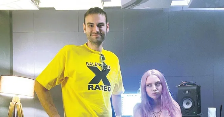 Boy farkına komik yorum: Selvi boylum mor yazmalım