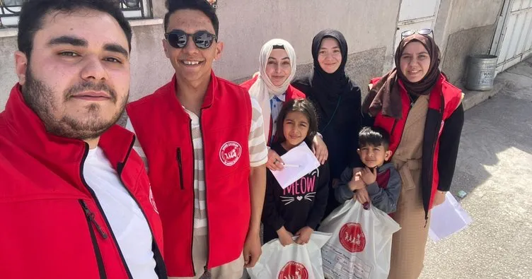 Yüreğinize sağlık gençler