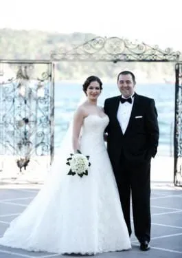 Ata Demirer ile Özge Borak evlendi