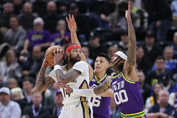 nbade-los-angeles-lakersa-sok-44-sayi-fark-yediler-1701159071881.jpg
