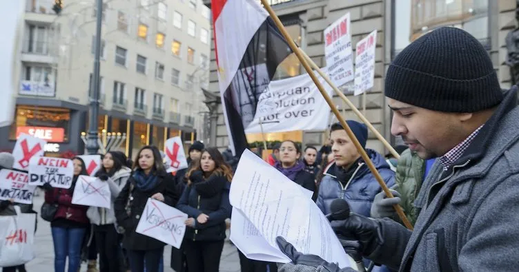 Avusturya’da Mursi için Mısır’ı protesto gösterileri yapıldı