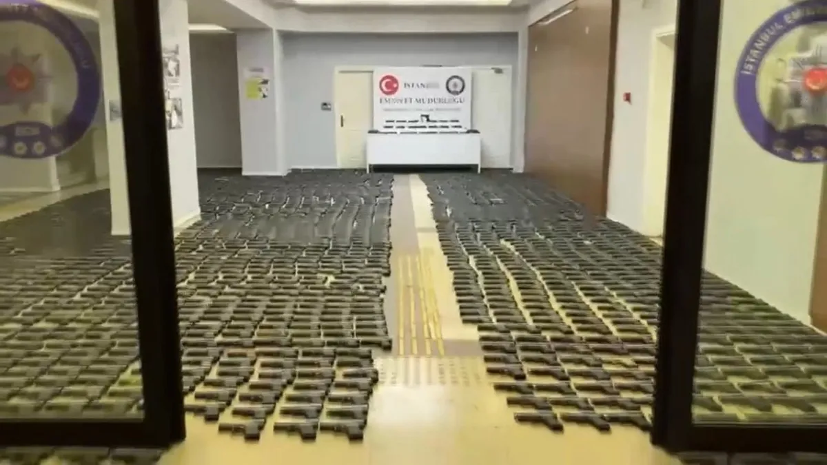 İstanbul’da şok operasyon: Yeraltında çuval çuval silah parçası buldular