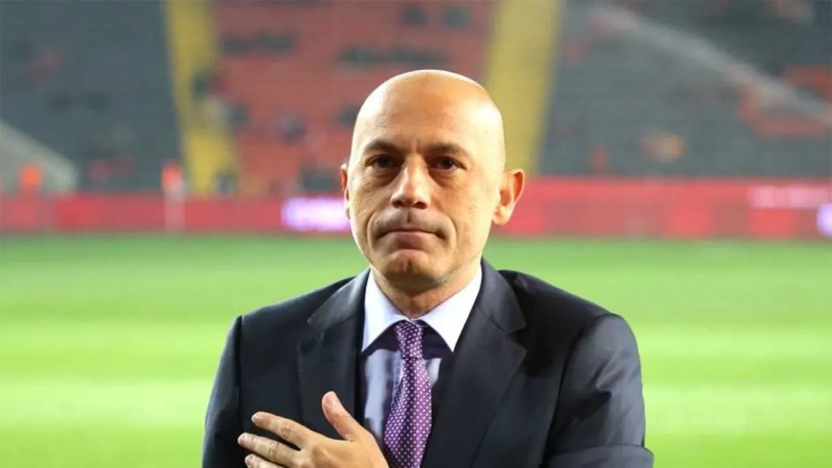 Cüneyt Çakır, Rusya'ya transfer oldu!