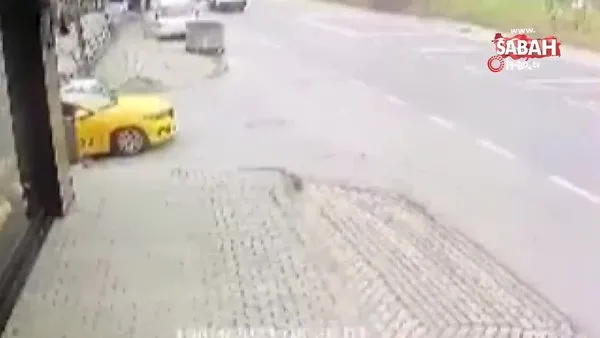 Başakşehir'de hatalı sollama kazası kamerada | Video