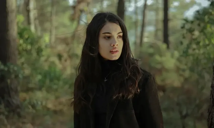 ÇARPINTI 11. BÖLÜM İZLE: 23 Kasım Star TV ile Çarpıntı yeni bölüm HD izleme ekranı