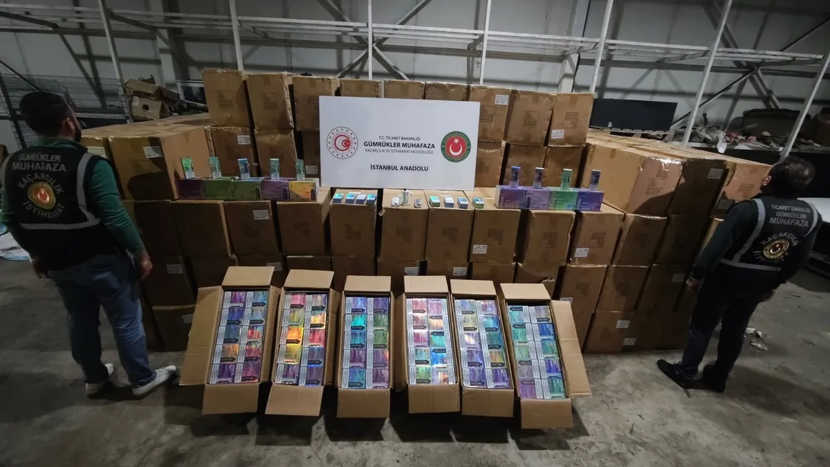 İstanbul'da tarihi kaçakçılık operasyonu! 310 milyon TL değerinde elektronik sigara ele geçirildi:142 bin Cihaz yakalandı