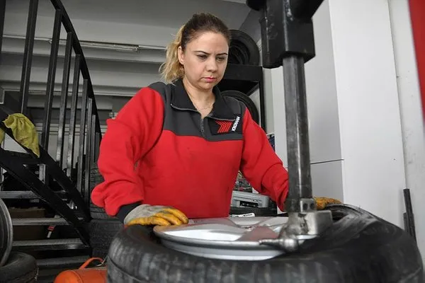 Muhasebeciydi şimdi oto lastik işinin patronu oldu!