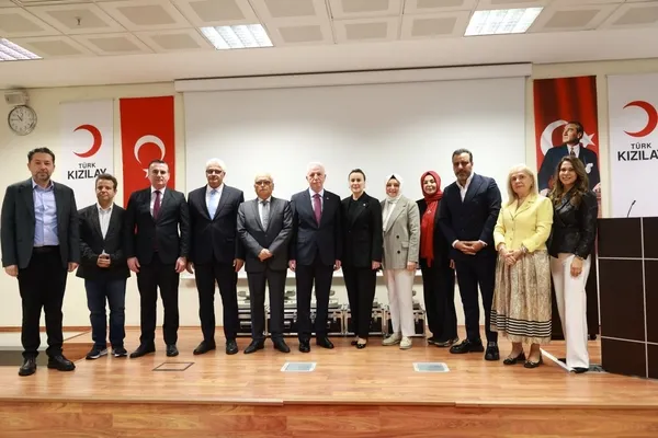 turk-kizilay-kan-bagisi-altyapisina-stratejik-destek-1790059407437.jpg