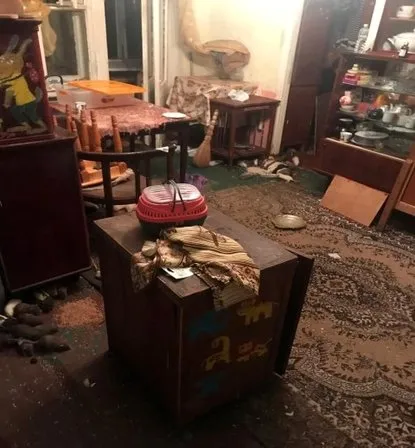Rahatsız olan komşular eve baskın yaptı! Rus kadın yüzlerce fareyle...