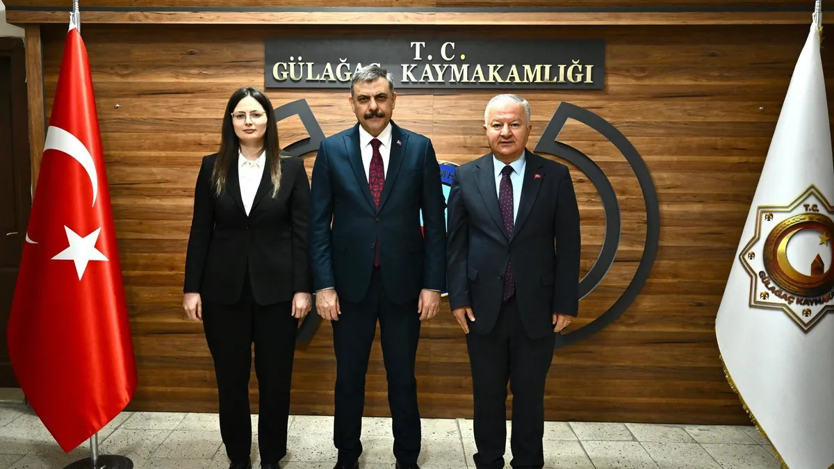 İçişleri Bakanı Çiftçi Gülağaç Kaymakamlığını ziyaret etti İçişleri Bakanı Çiftçi Gülağaç Kaymakamlığını ziyaret etti