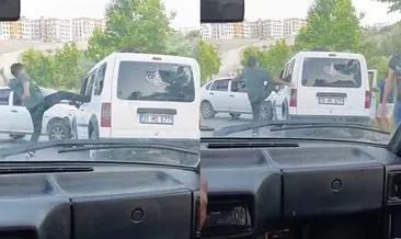 Trafikte korku dolu anlar: Çarptıkları araca tekmelerle saldırdılar! #hatay