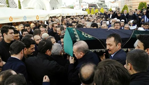Ünlü iş adamı son yolculuğuna uğurlandı