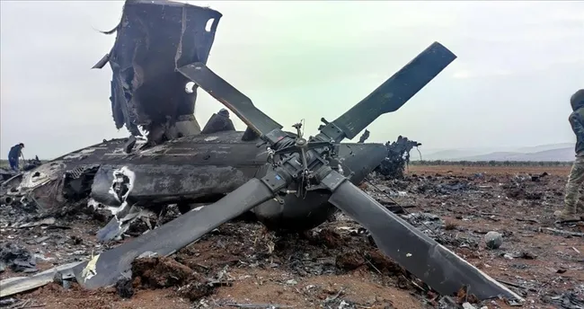 Rusya’da helikopterin düşmesi sonucu 3 kişi öldü Rusya’da helikopterin düşmesi sonucu 3 kişi öldü