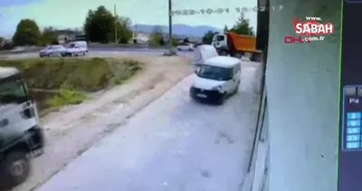 Yolcu minibüsünün çarptığı asfaltlama işçisi hayatını kaybetti | Video