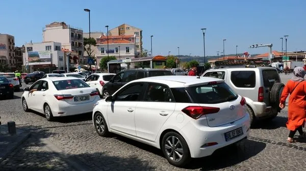 Dönüş trafiği başladı... İşte trafikte son durum