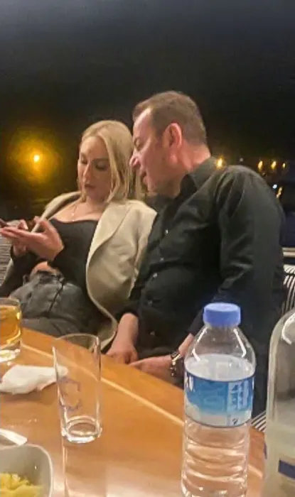 Sır dolu yat skandalında şok detaylar: Tanju Özcan beni aldı tekneye bindik! Birlikte eğlendiği kadının kimliği ortaya çıktı