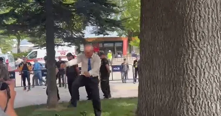 Son dakika: Şehit cenazesinde CHP lideri Kılıçdaroğlu ve Akşener’in çelengine tepki