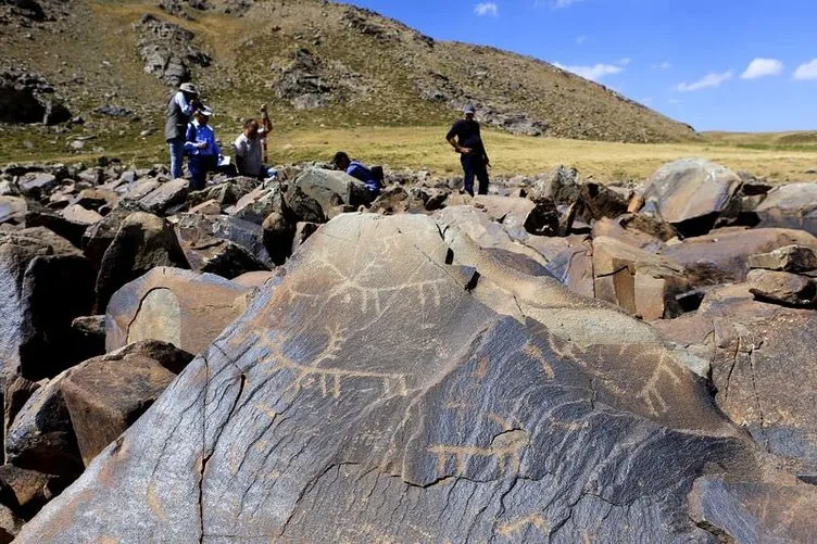 10 bin yıllık kaya resimleri kayıt altına alındı