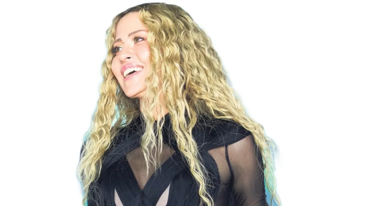 Derya Uluğ Shakira oldu