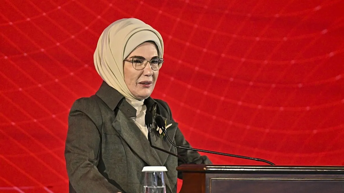 Emine Erdoğan’dan Berat Kandili paylaşımı Emine Erdoğan’dan Berat Kandili paylaşımı