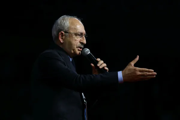 Ekrem İmamoğlu ile Özgür Özel şimdiden pazarlığa tutuştu!