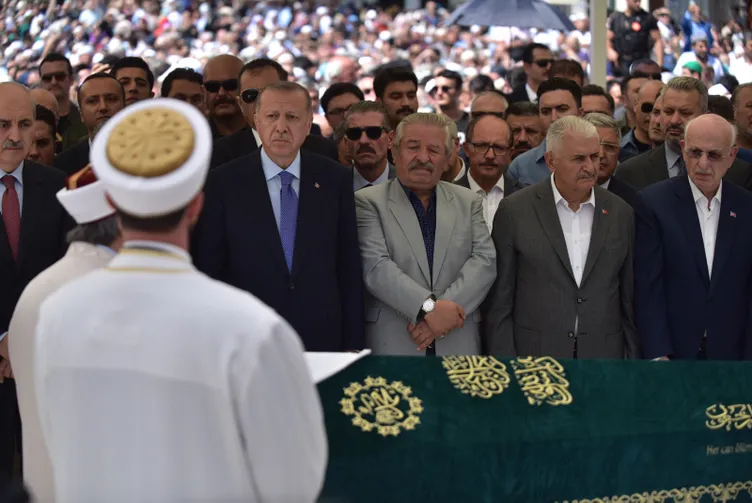 Şule Yüksel Şenler son yolculuğuna uğurlandı