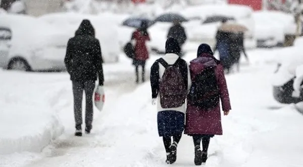 Son dakika haberi | Okullar ne zaman açılacak, bugün okullar tatil mi? Yüz yüze eğitim açıklaması ile kar tatili olan iller!