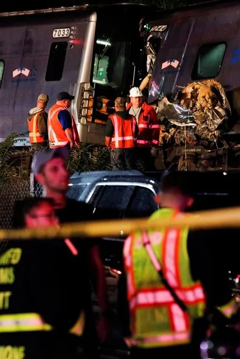 New York’ta tren raydan çıktı: 29 yaralı