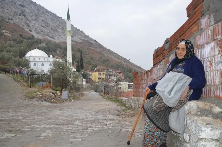 82 yaşında cami nöbeti tutan Fatma Sazan’ın kızı konuştu