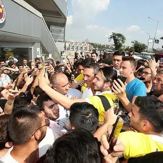 Fenerbahçe, Galatasaray ile Beşiktaş’a fark attı