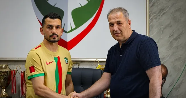 Emrah Başsan Amedspor’a imzayı attı