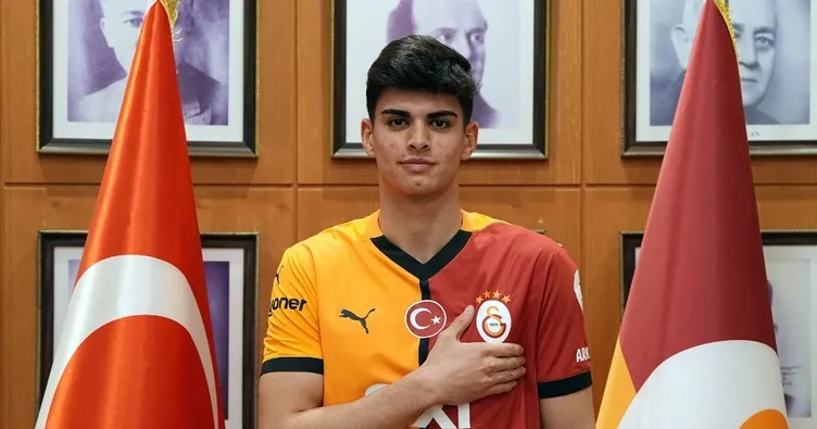 Galatasaray genç stoperi duyurdu!