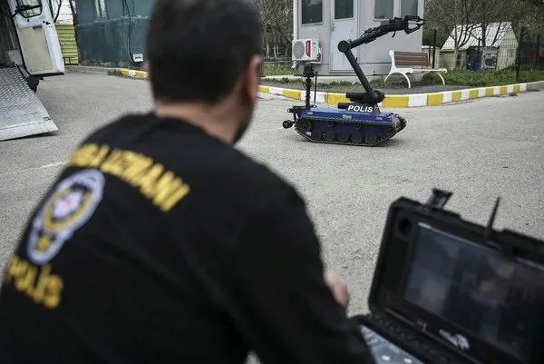 Bomba imha uzmanları İlk hatan, son hatan olur sloganıyla hareket ediyor
