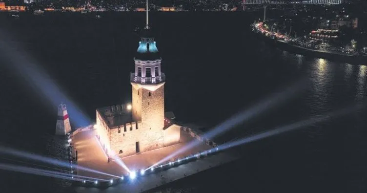 Kız kulesi yeni haliyle hizmete girdi: İstanbul’a çok yakıştı