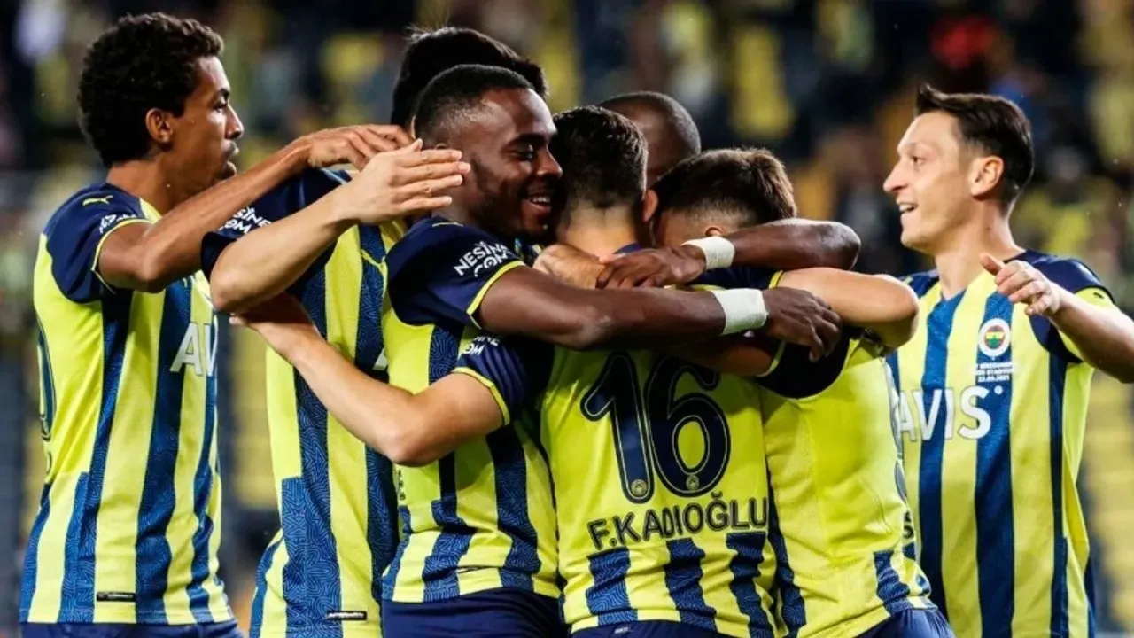 Fb Ilk 11 Ler Olympiakos Fb Maci Hangi Kanalda Yayinlanacak Olympiakos Fenerbahce Maci Saat Kacta Ne Zaman Sifresiz Mi Ve Hangi Kanalda Son Dakika Spor Haberi